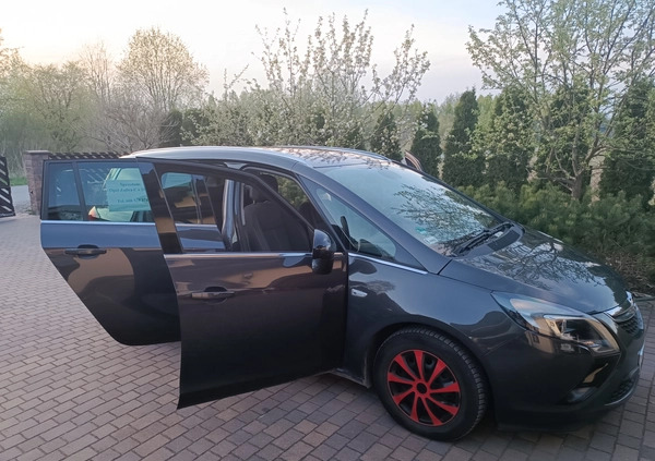 Opel Zafira cena 33500 przebieg: 270000, rok produkcji 2014 z Radomsko małe 121